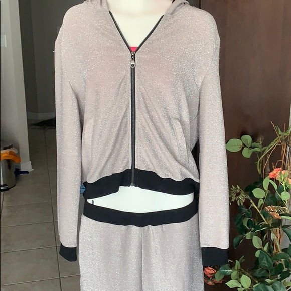 ๐๐NWT Sparkling jogger suit๐๐